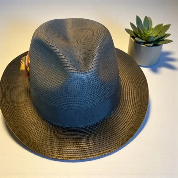 Dobbs Fifth Avenue New York Stylish Black  Fedora with Feather Accent sz 7 1/4 - Picture 3 of 7